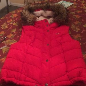Hollister vest